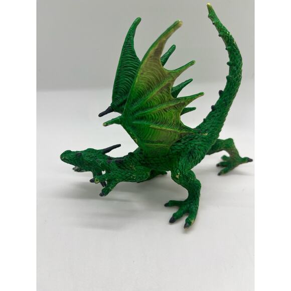 Green Forest Dragon Fantasy Figure - Jurassic Fun Toys - Picture 5 of 6